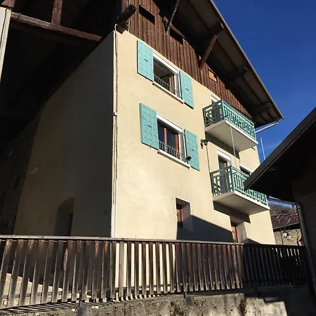 Belle Maison Ensoleillee Dans Village Perche